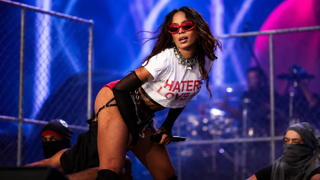 Apresentação de Anitta provoca mudanças no trânsito de Niterói neste sábado